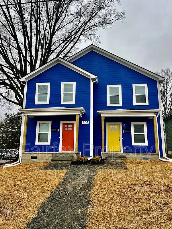 Building Photo - 603 N Elm St #A