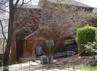 166 Old Brookfield Rd UNIT 18-1, Danbury, CT 06810