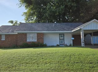 1660 Silver St, Memphis, TN 38106