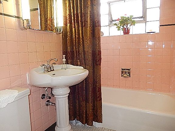 3rd image of 9808 S Kolin Ave