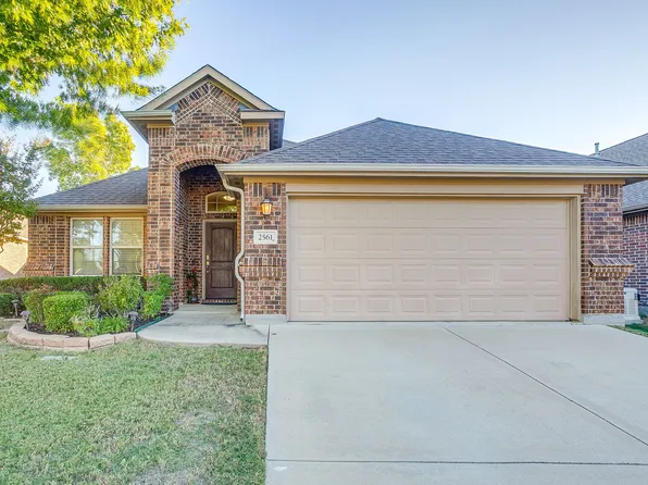 2561 Open Range Dr, Fort Worth, TX 76177