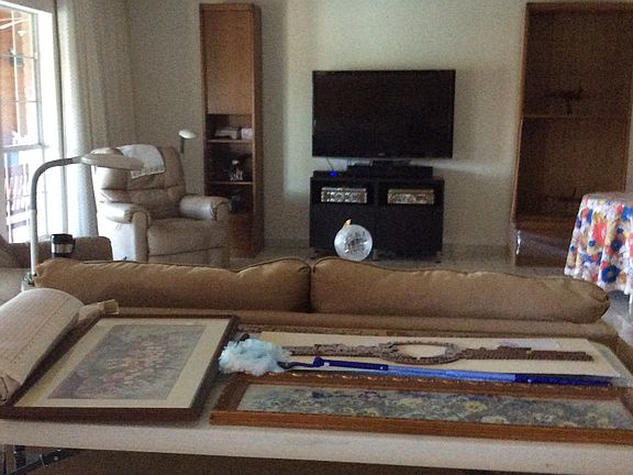 5th image of 7 Laguna Ln