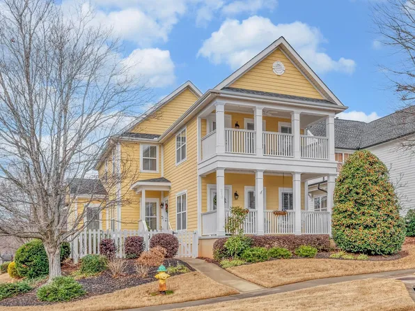 212 Ridenour Ave, Greenville, SC 29617