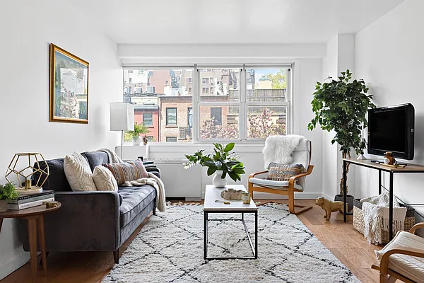 Sold by Compass | media 4
