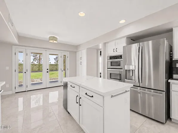 2535 E SARATOGA Street, Gilbert, AZ 85296