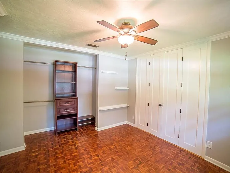 1009 NW 39th Dr — Photo 18