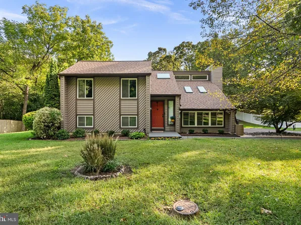 205 Woodloch Ln, Severna Park, MD 21146