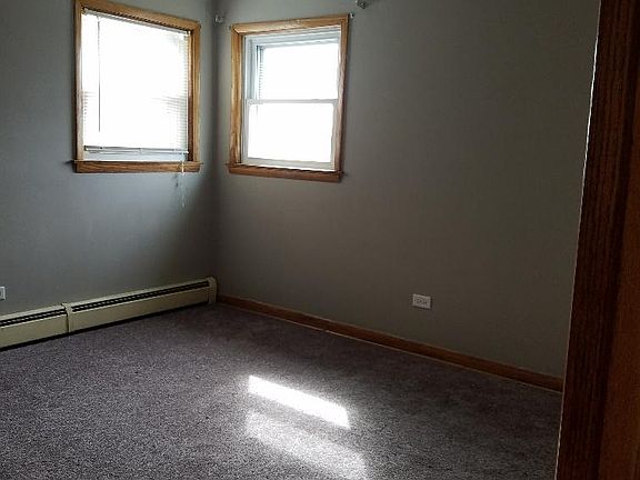 5th image of 5819 W 54th Pl APT 1E