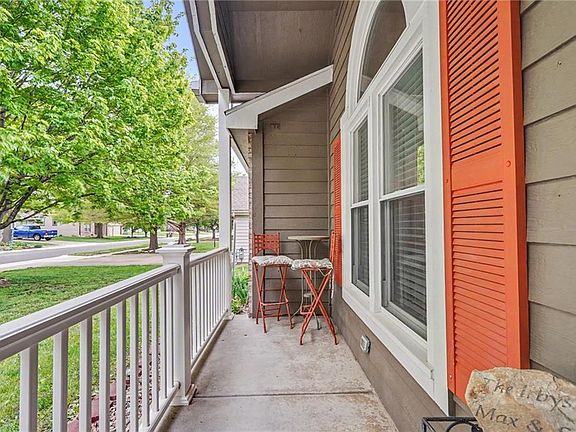 5th image of 556 Brentwood Dr