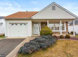 5 Normanton Way, Toms River, NJ 08757