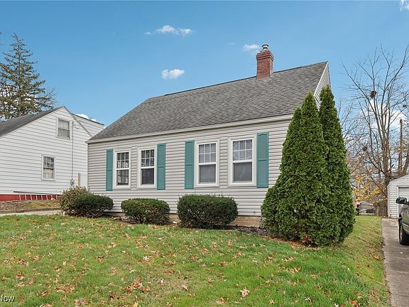 3rd image of 244 E Catawba Ave