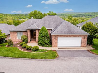 2022 Georgian Ln, Morgantown, WV, 26508