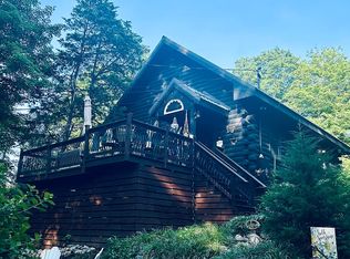 93 Shepard Ave, Delaware Water Gap, PA 18327