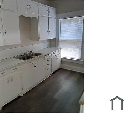 210 E 5th St — Photo 12