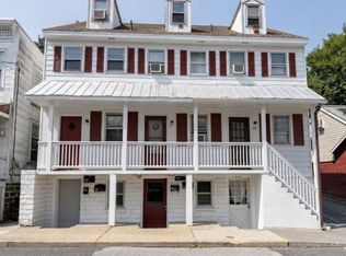 21 Breckenridge St, Gettysburg, PA 17325