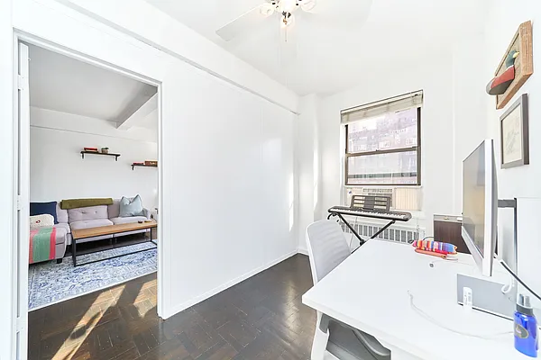 Rented by Keller Williams NYC | media 24