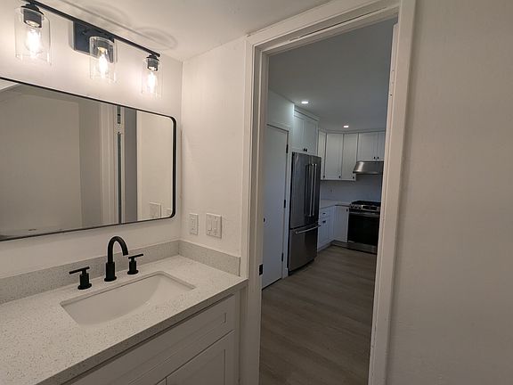 3rd image of 10262 Terry Way APT 1