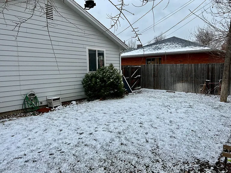 1463 Holly St — Photo 11