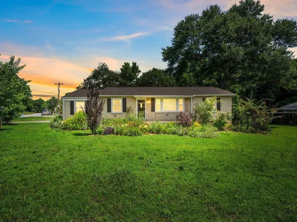 201 Fairfield Dr, Mauldin, SC 29662