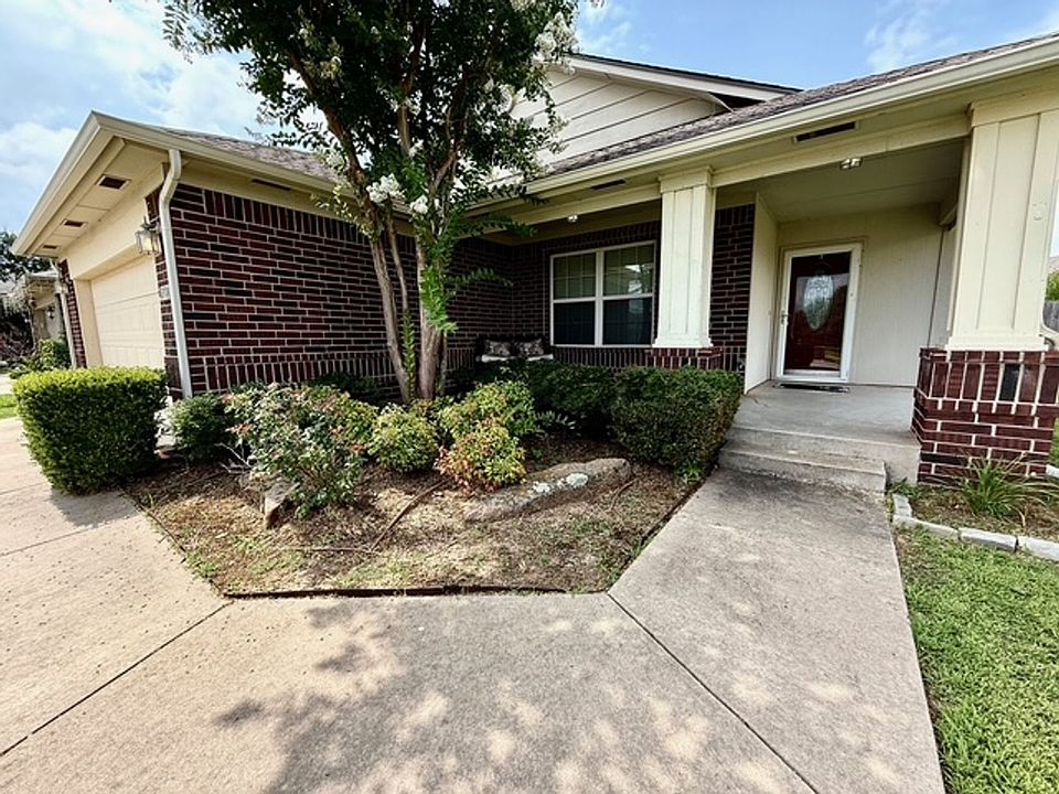 1st image of 2708 Wheatland Dr