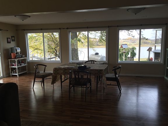 3rd image of 111 Terrace Dr