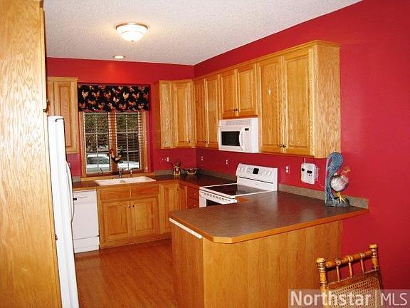 3rd image of 5676 Aspen Ln