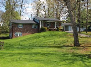 302 Circle Spring Dr, Glasgow, KY 42141