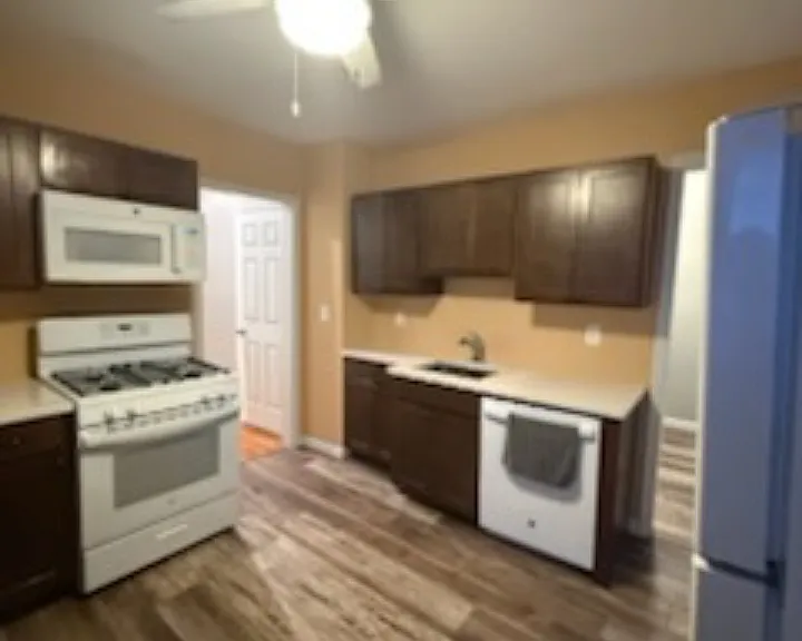 424 Miltonia St #2L — Photo 12