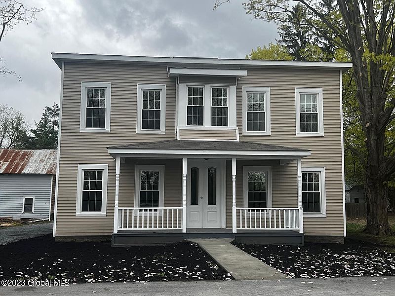 2nd image of 526 Bridge Street