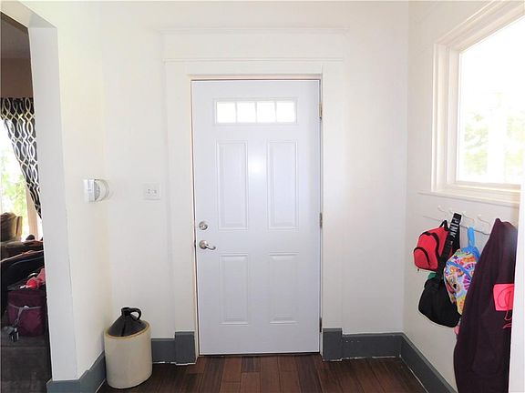 3rd image of 327 W 2nd St