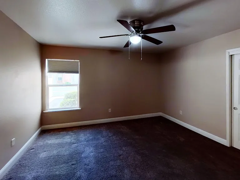 175 N Pollasky Ave #105 — Photo 9