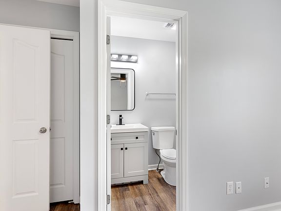 3rd image of 3105 Caribou Dr