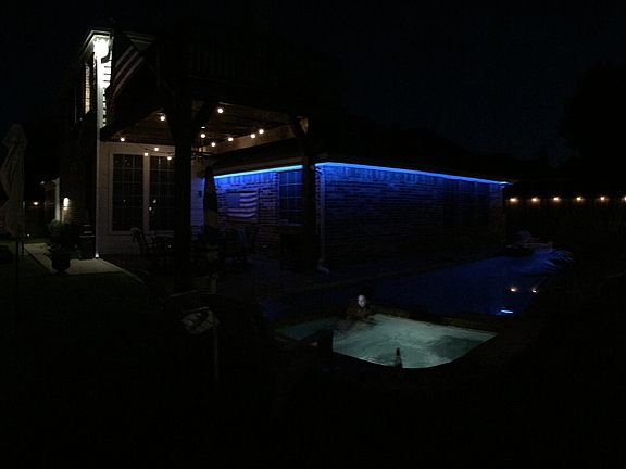 Hot-tub and pool