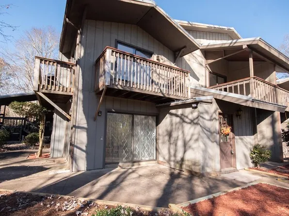 242 Holly Springs Village Rd APT 1, Franklin, NC 28734