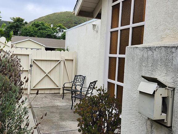 5th image of 11215 Almazon St