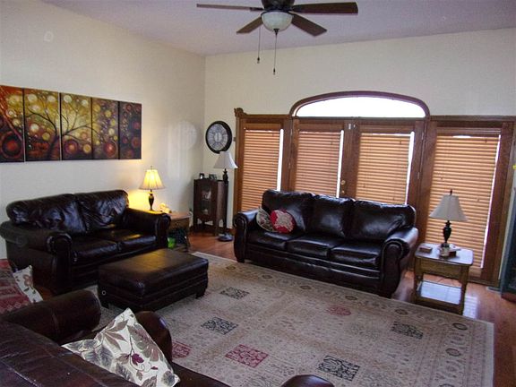3rd image of 352 Township Road 1533