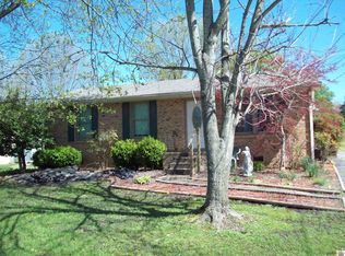 335 Longview Dr, Paducah, KY 42001