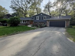 1211 Timberlane Dr, Sterling, IL 61081