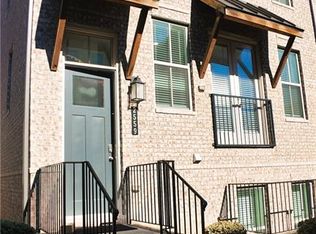 2559 Cherry Birch Ln, Doraville, GA 30360