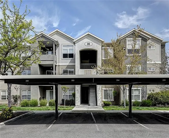 Brooks Landing — Photo 20