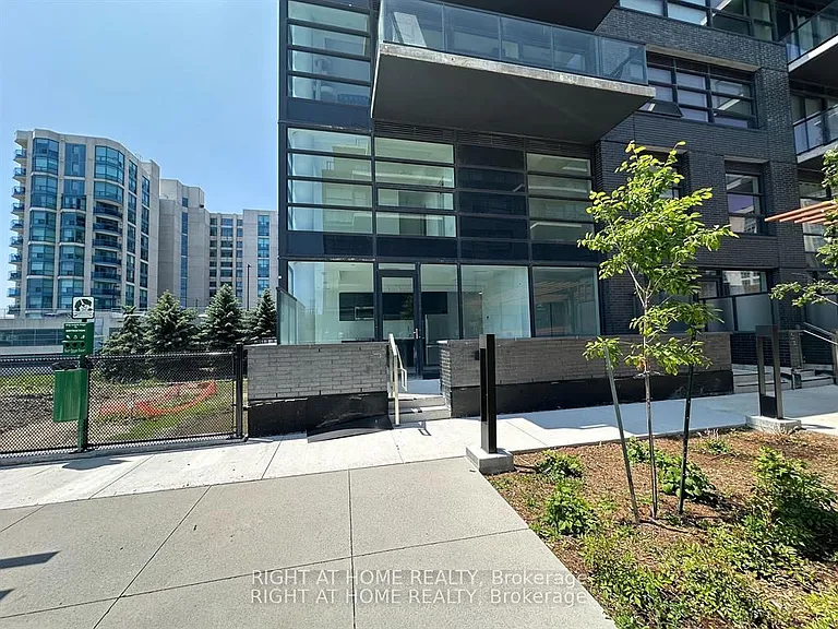 1608 Charles St #184-F — Photo 12
