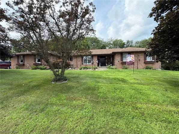 3585 Clermont St NW, North Lawrence, OH 44666