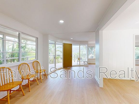 3rd image of 3271 Paty Dr