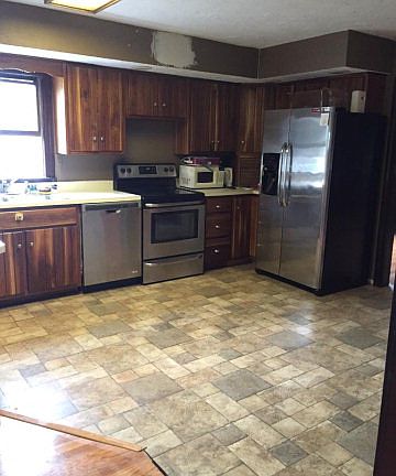 4th image of 42 Belle Ave