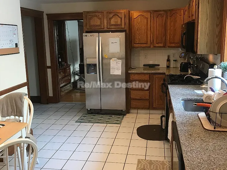 40 Walker St #2 — Photo 8