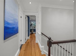 11 Elmcroft Ave, Providence, RI 02908