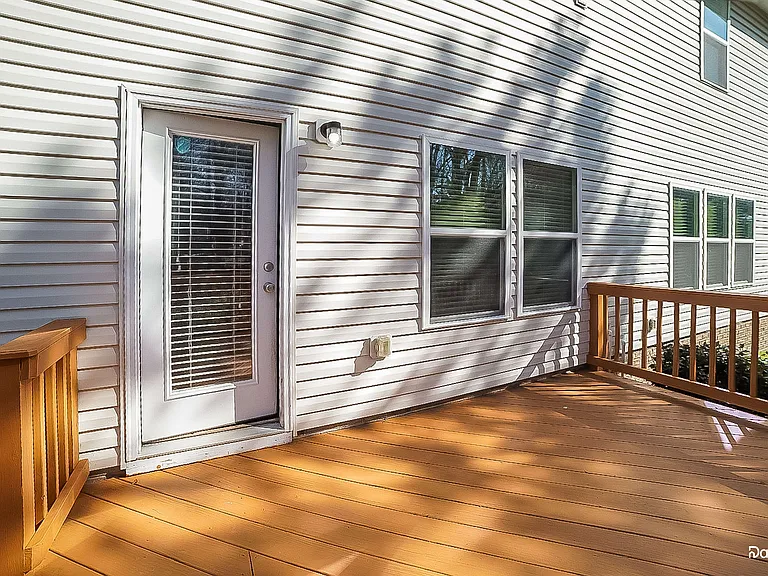 391 Shady Grove Ct — Photo 15