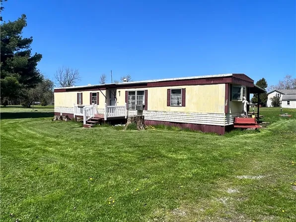 967/971 E Joseph St, Cape Vincent, NY 13618