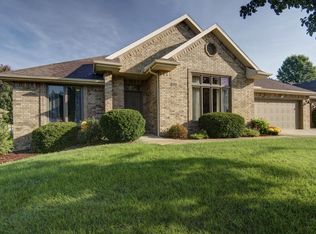 1155 W Shawnee St, Springfield, MO 65810