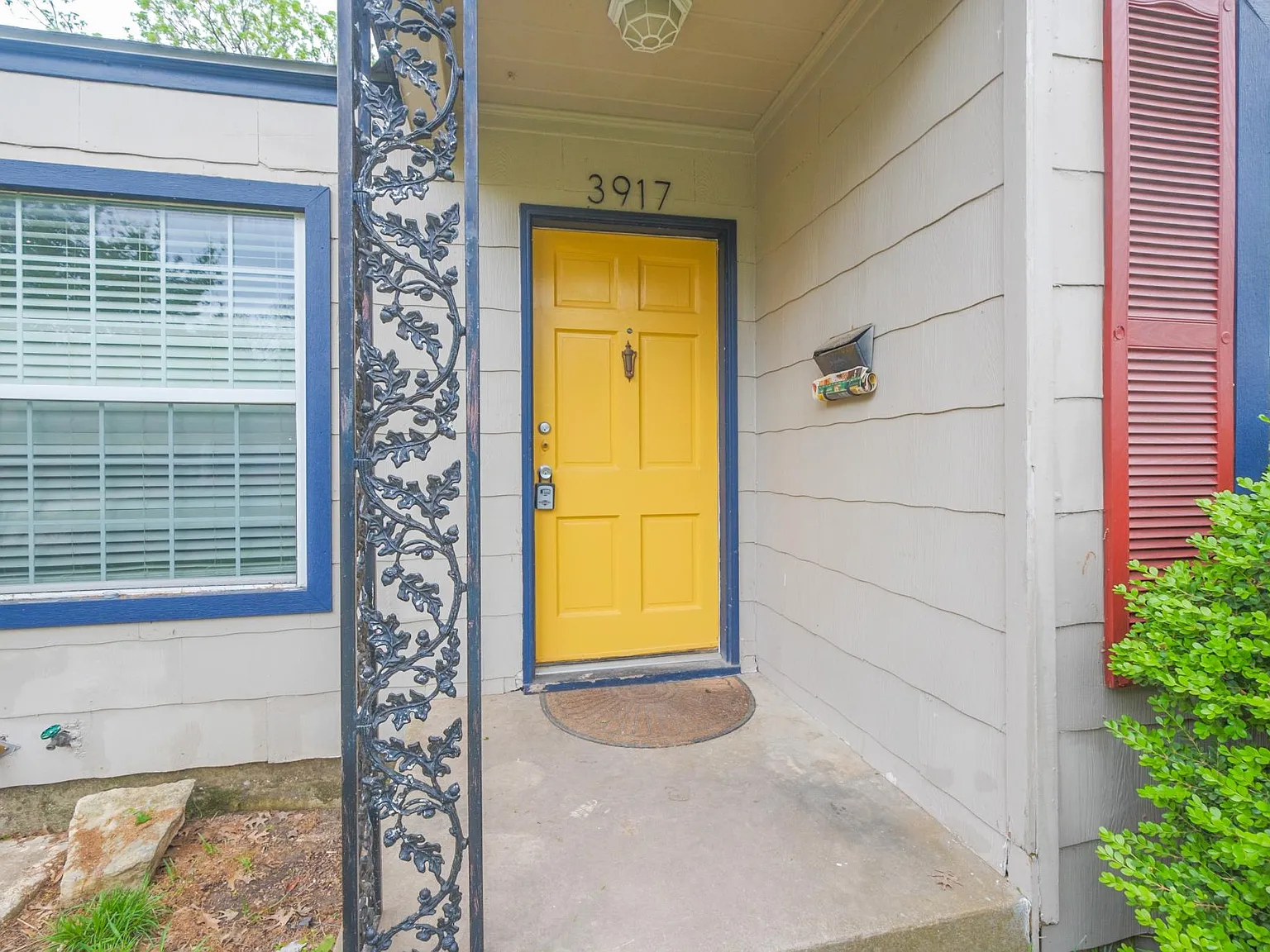 2 bed, 1.5 bath, 1508 sqft, $1,395 — Photo 2